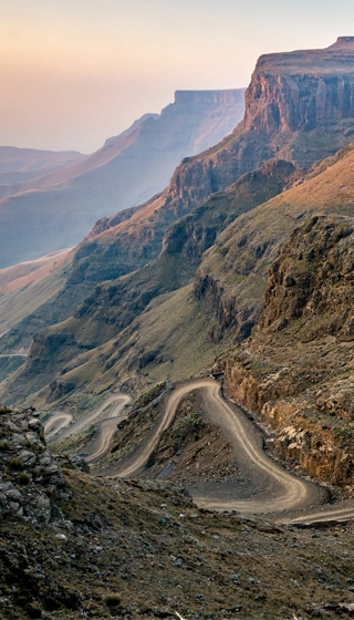 plus belles route du monde sani pass